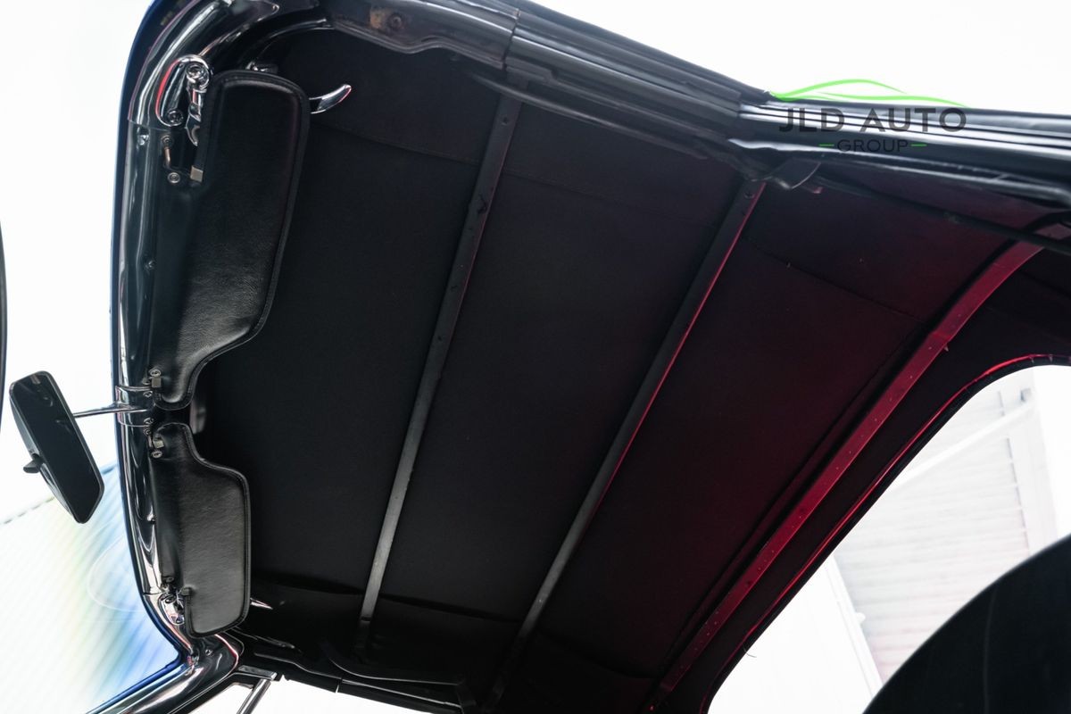 Chevrolet-Corvette-1965-32