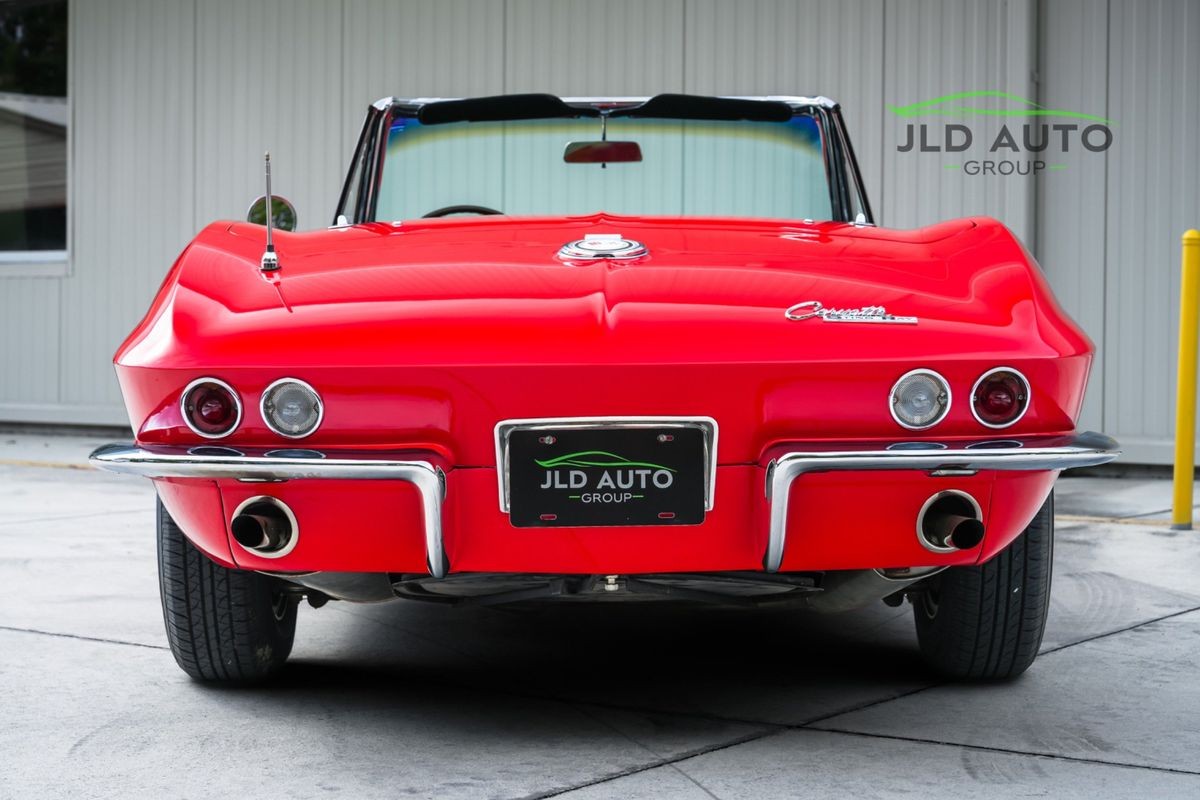 Chevrolet-Corvette-1965-8