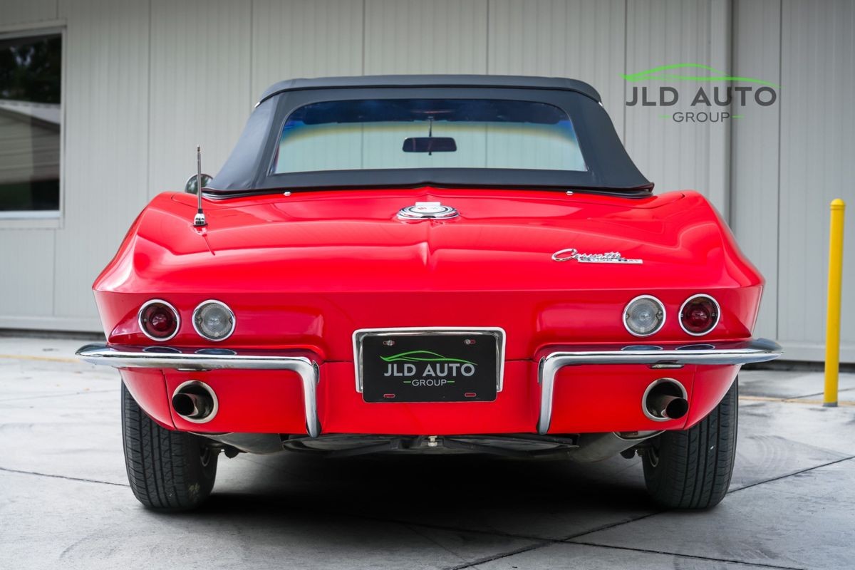 Chevrolet-Corvette-1965-9