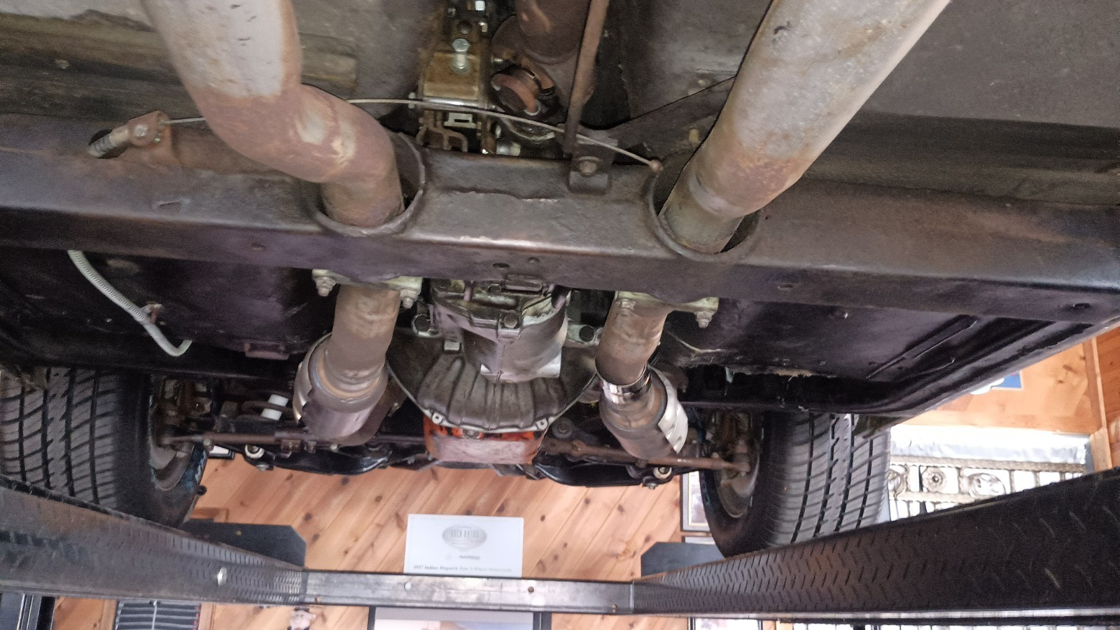 Chevrolet-Corvette-1965-Convertible-13