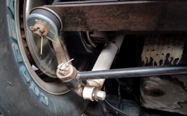 Chevrolet-Corvette-1965-Convertible-17