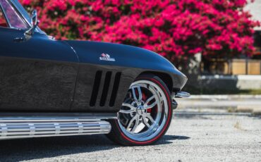 Chevrolet-Corvette-1965-Convertible-21