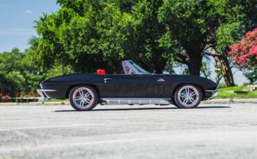 Chevrolet-Corvette-1965-Convertible-27