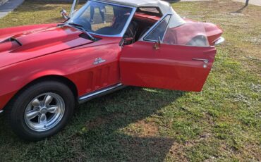 Chevrolet-Corvette-1965-Convertible-3