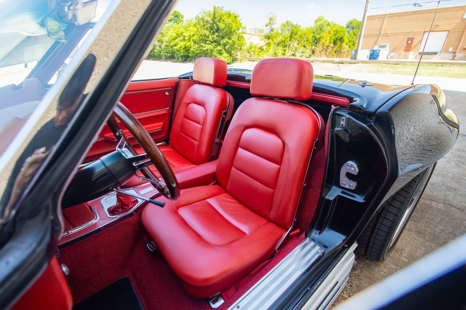 Chevrolet-Corvette-1965-Convertible-31