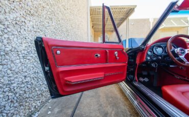 Chevrolet-Corvette-1965-Convertible-32