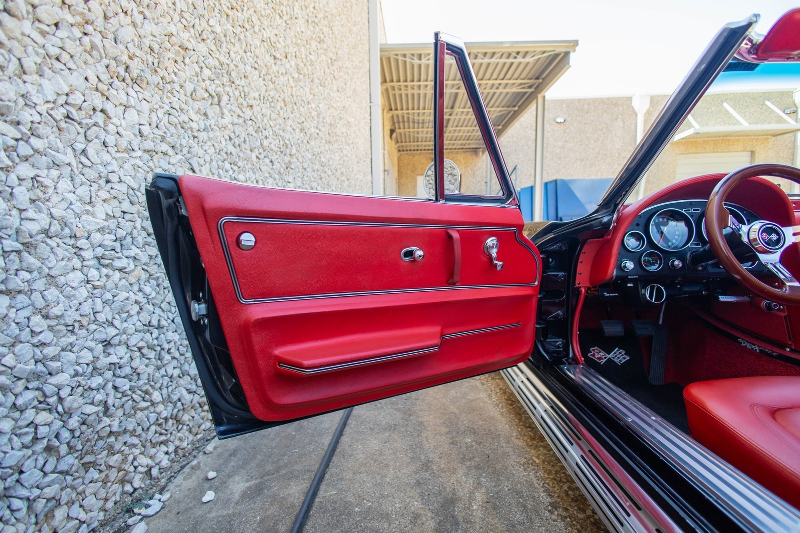 Chevrolet-Corvette-1965-Convertible-32