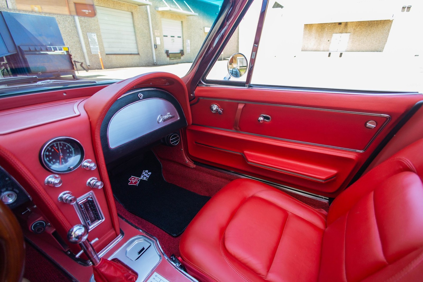 Chevrolet-Corvette-1965-Convertible-35