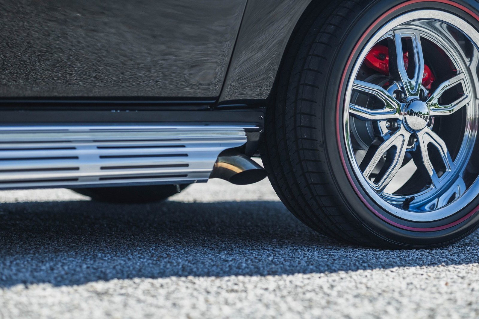 Chevrolet-Corvette-1965-Convertible-6