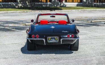 Chevrolet-Corvette-1965-Convertible-8