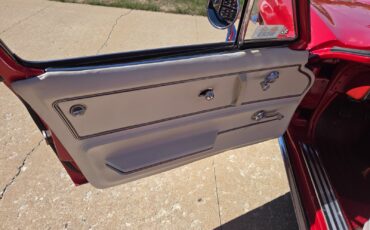 Chevrolet-Corvette-1965-Coupe-10