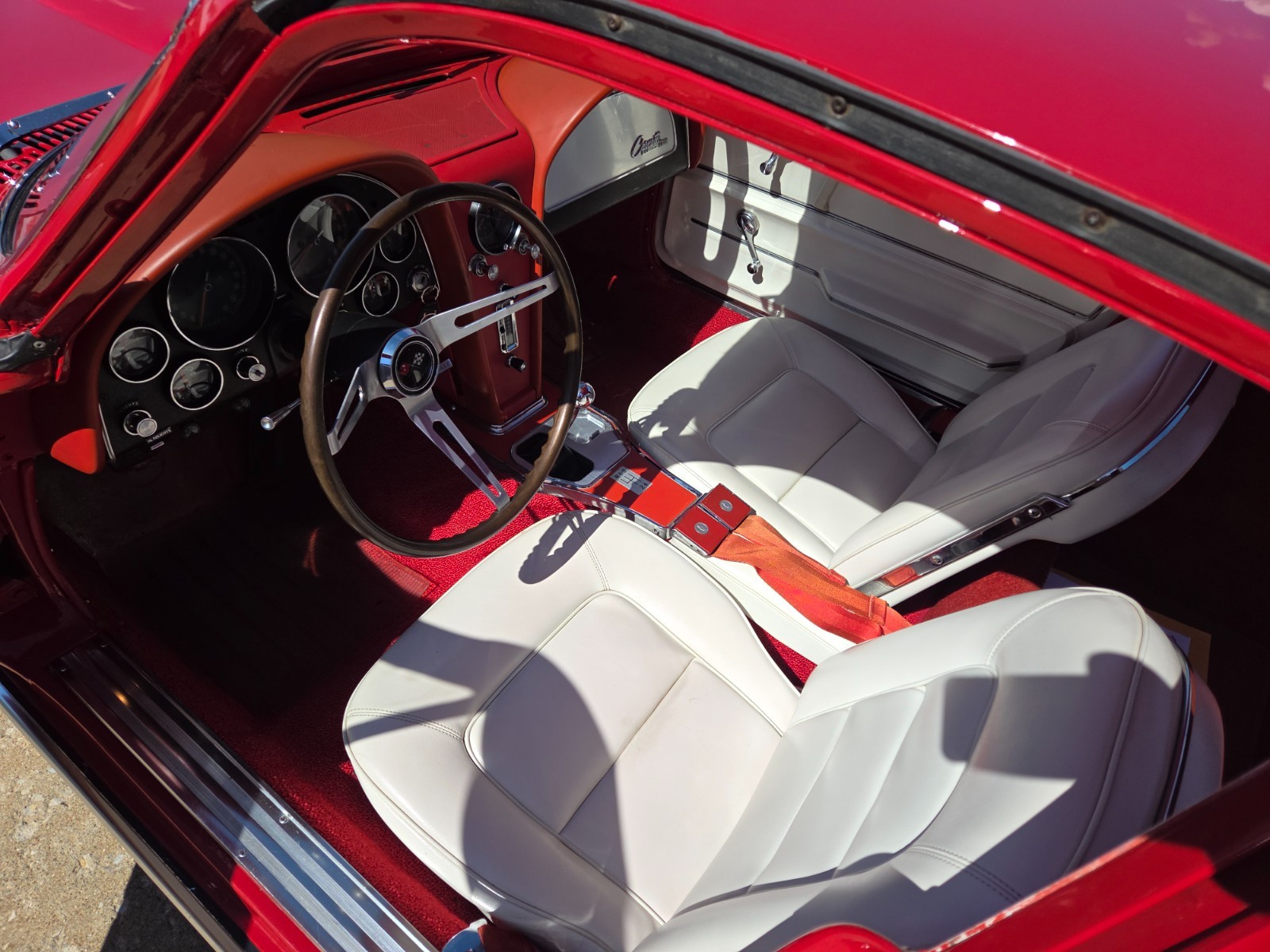 Chevrolet-Corvette-1965-Coupe-11