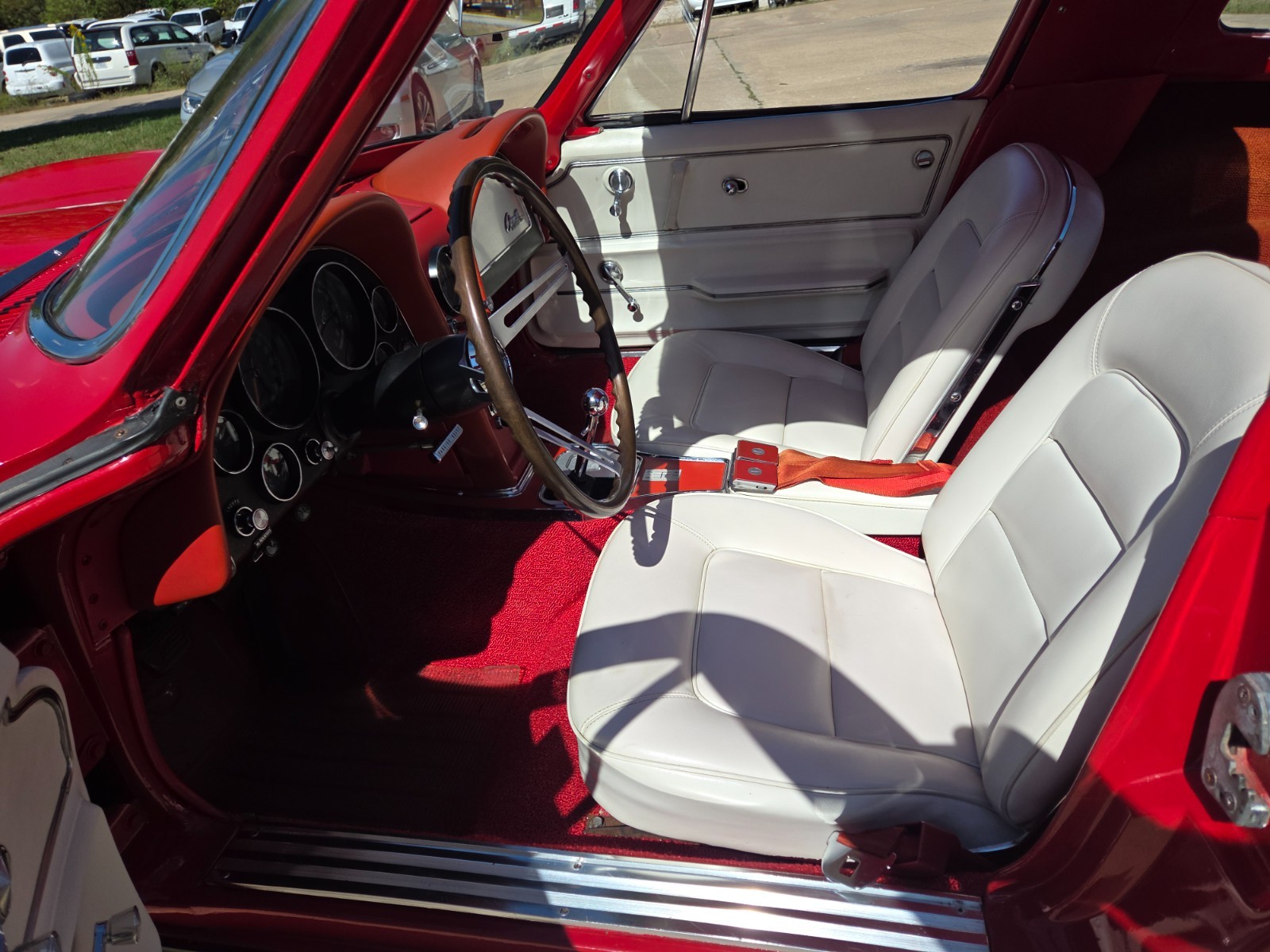 Chevrolet-Corvette-1965-Coupe-12