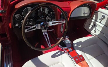 Chevrolet-Corvette-1965-Coupe-13