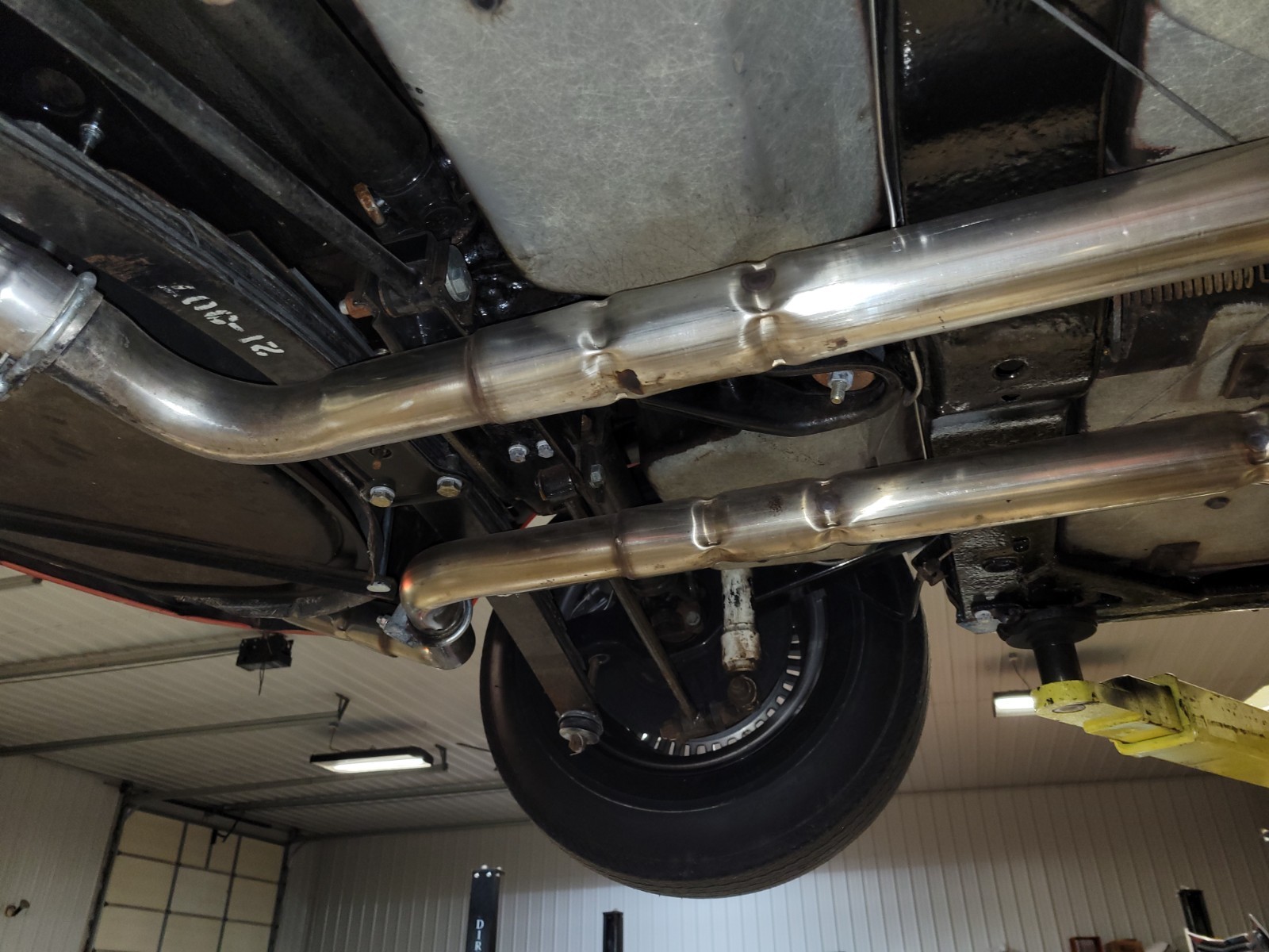 Chevrolet-Corvette-1965-Coupe-34