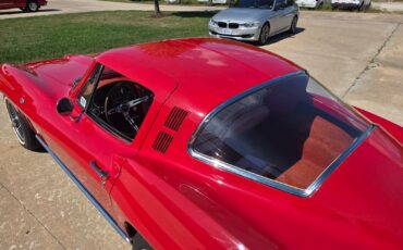 Chevrolet-Corvette-1965-Coupe-9