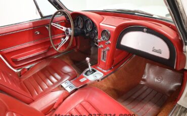 Chevrolet-Corvette-1966-Convertible-13