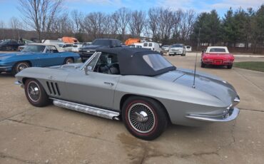 Chevrolet-Corvette-1966-Convertible-15
