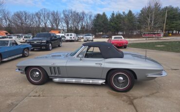 Chevrolet-Corvette-1966-Convertible-16