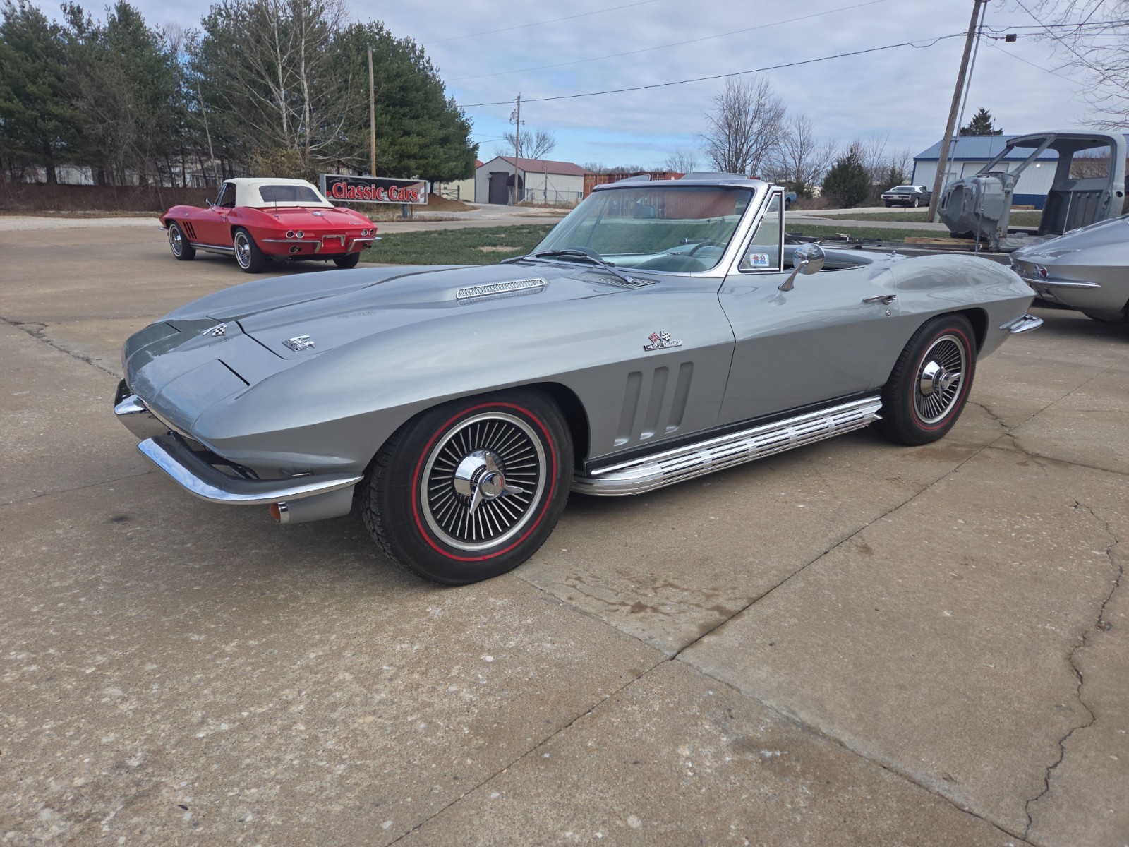 Chevrolet-Corvette-1966-Convertible-18