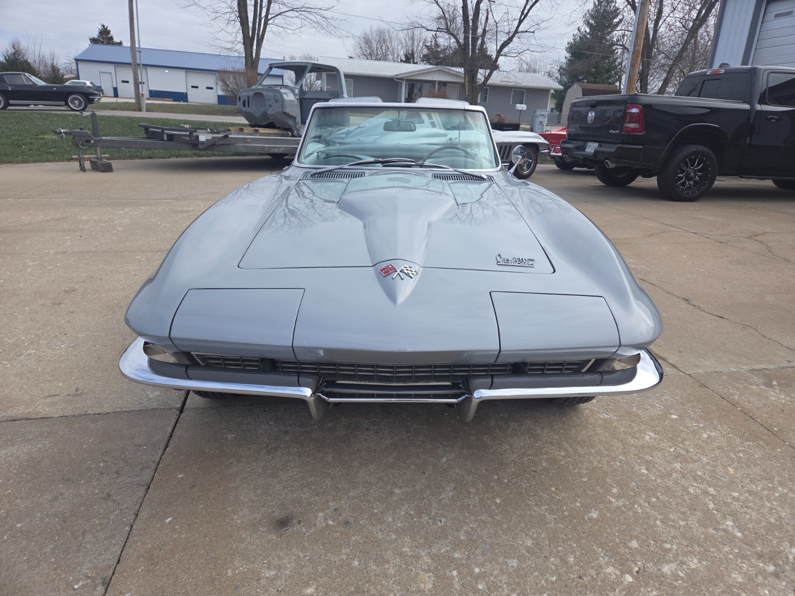 Chevrolet-Corvette-1966-Convertible-19