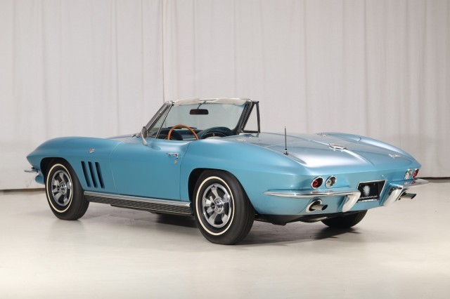 Chevrolet-Corvette-1966-Convertible-21