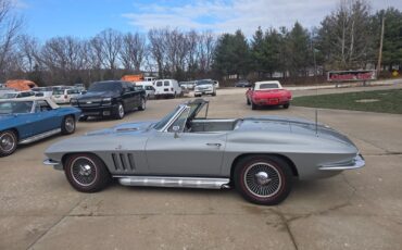 Chevrolet-Corvette-1966-Convertible-26