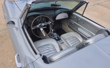 Chevrolet-Corvette-1966-Convertible-27
