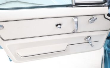 Chevrolet-Corvette-1966-Convertible-28