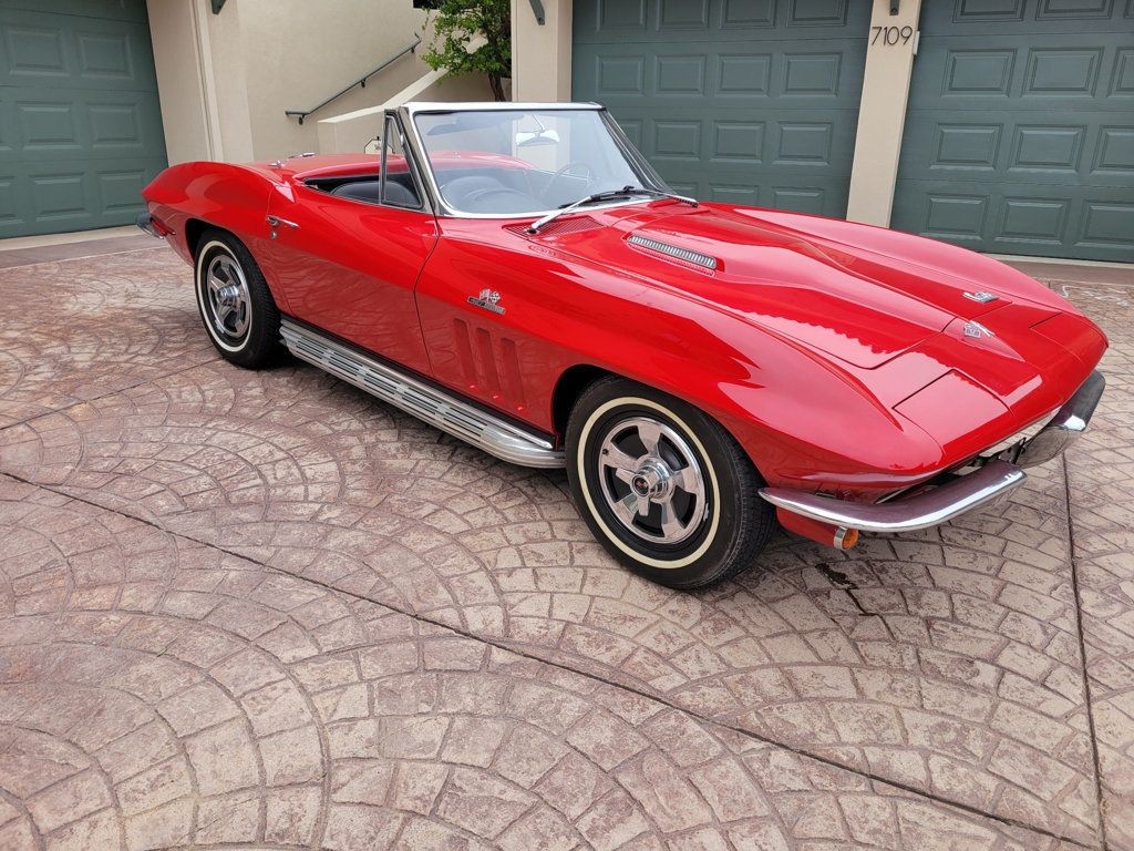 Chevrolet-Corvette-1966-Convertible