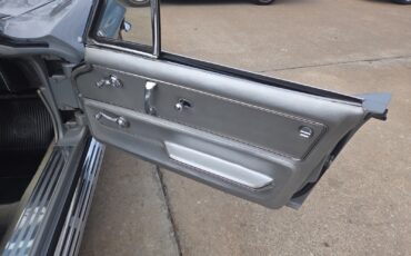 Chevrolet-Corvette-1966-Convertible-31