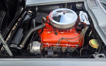 Chevrolet-Corvette-1966-Convertible-36