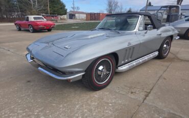 Chevrolet-Corvette-1966-Convertible
