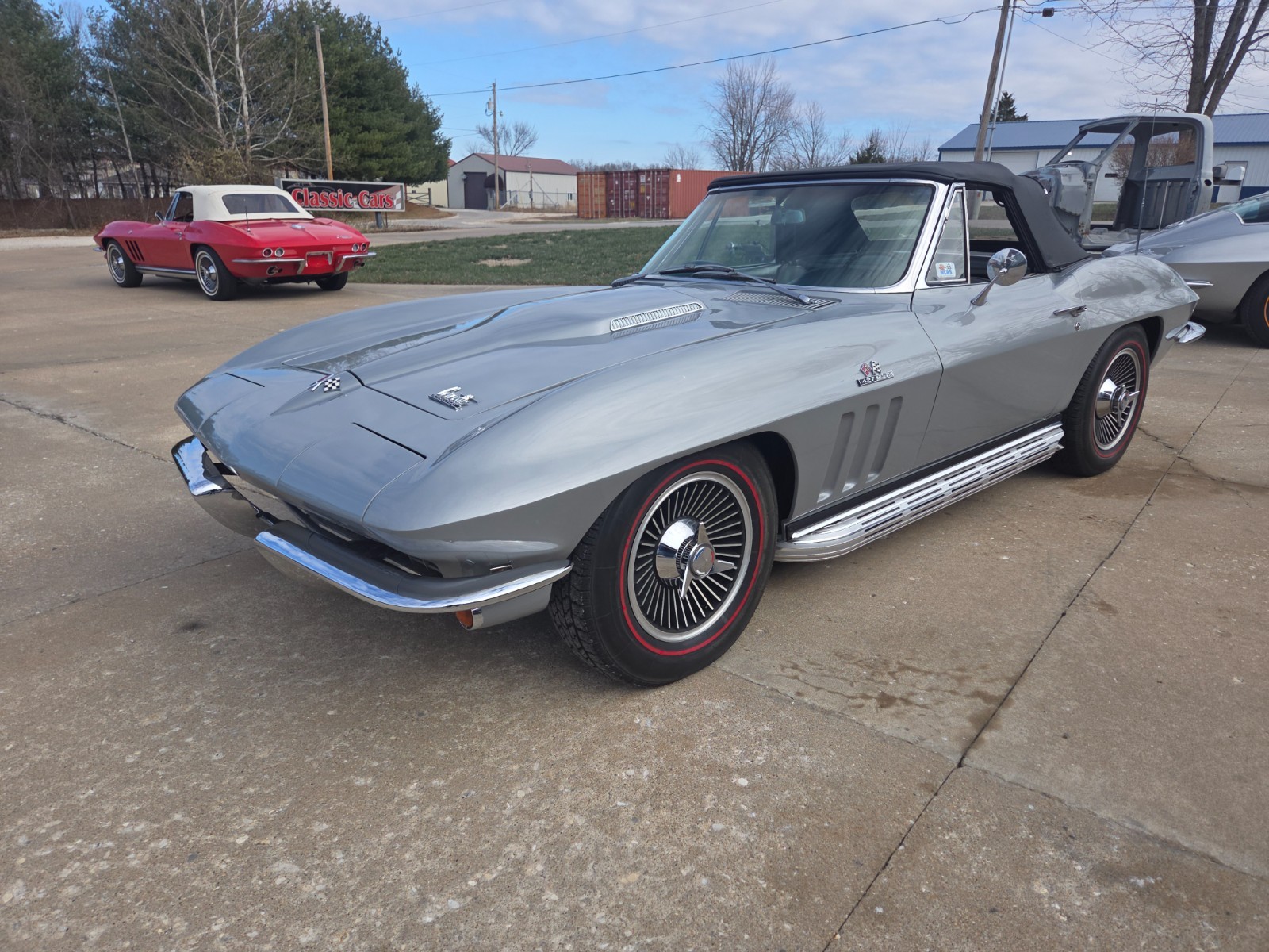 Chevrolet-Corvette-1966-Convertible