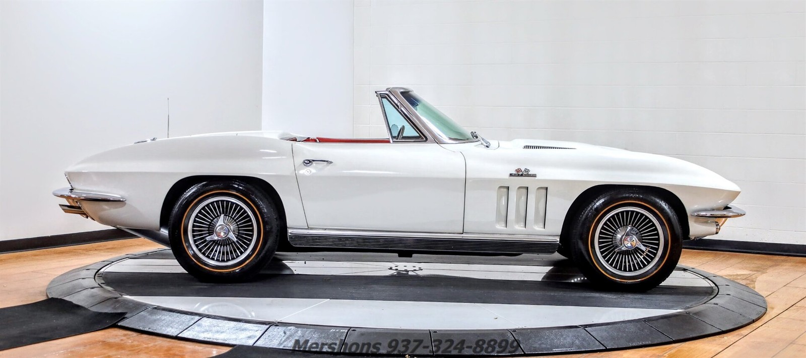 Chevrolet-Corvette-1966-Convertible-7