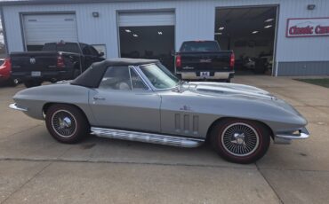 Chevrolet-Corvette-1966-Convertible-7