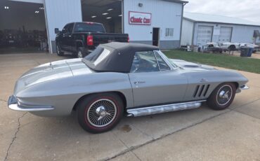 Chevrolet-Corvette-1966-Convertible-9