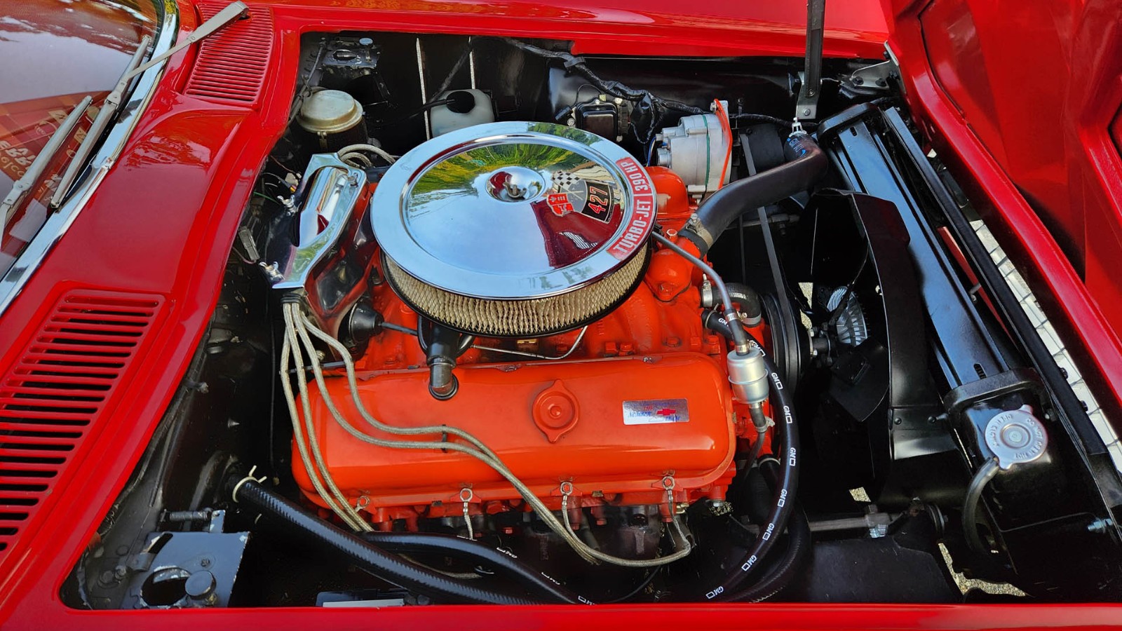 Chevrolet-Corvette-1966-Coupe-15