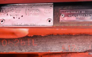 Chevrolet-Corvette-1966-Coupe-17