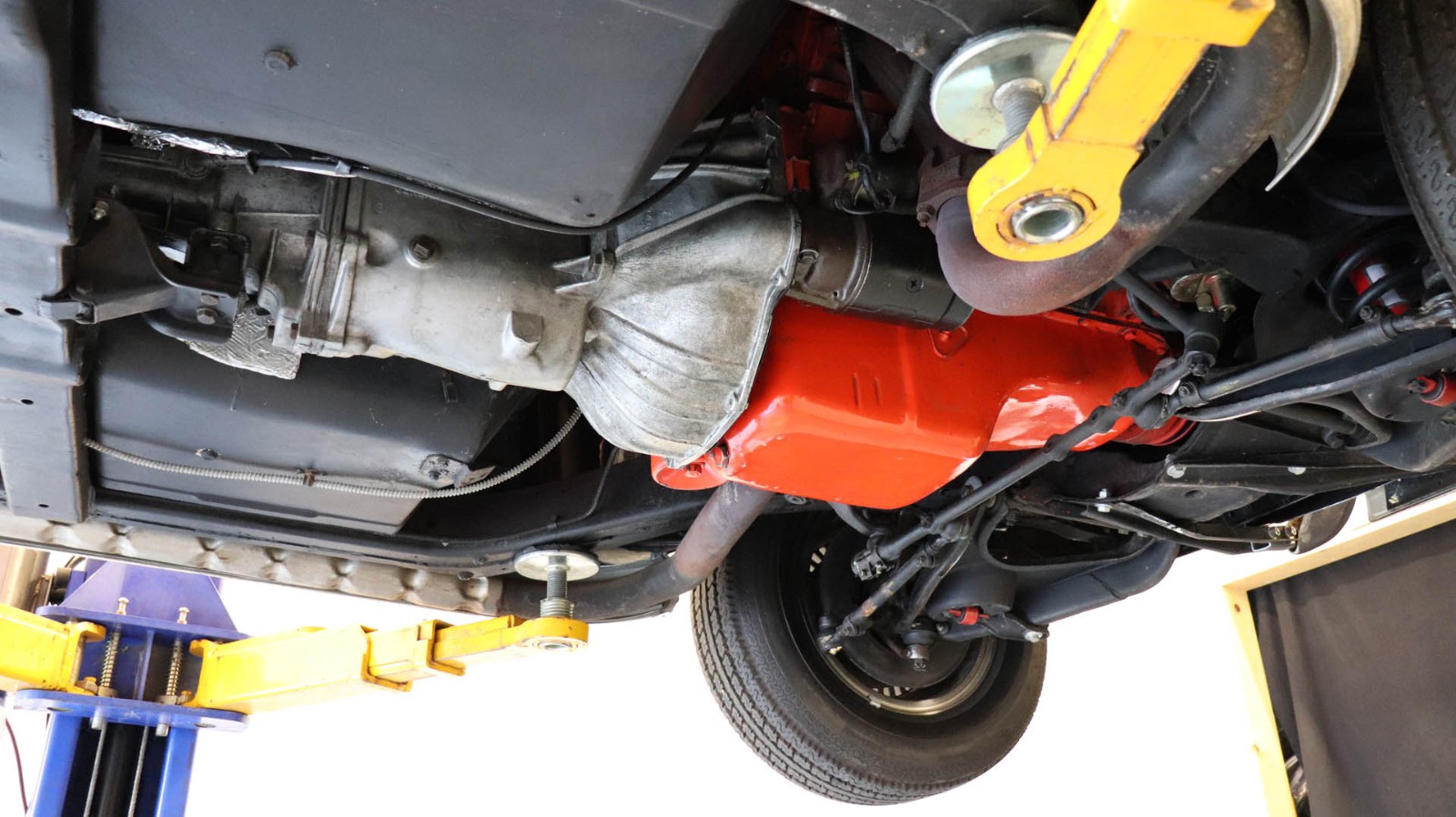 Chevrolet-Corvette-1966-Coupe-21