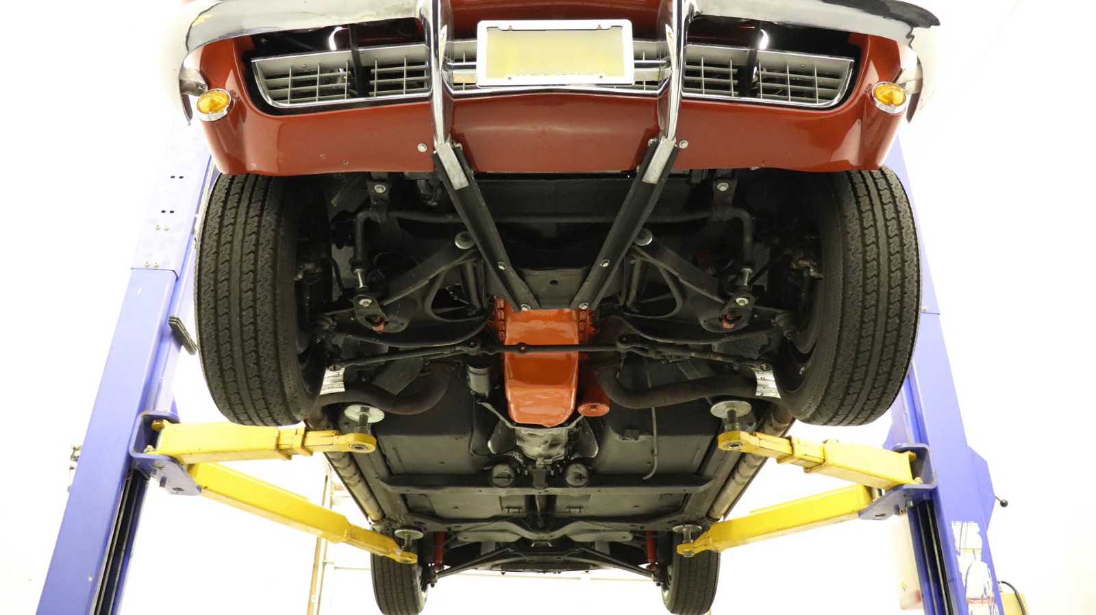 Chevrolet-Corvette-1966-Coupe-22