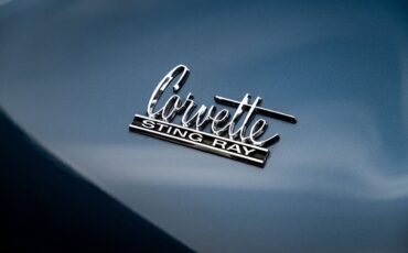 Chevrolet-Corvette-1966-Coupe-25