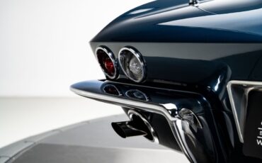 Chevrolet-Corvette-1966-Coupe-26