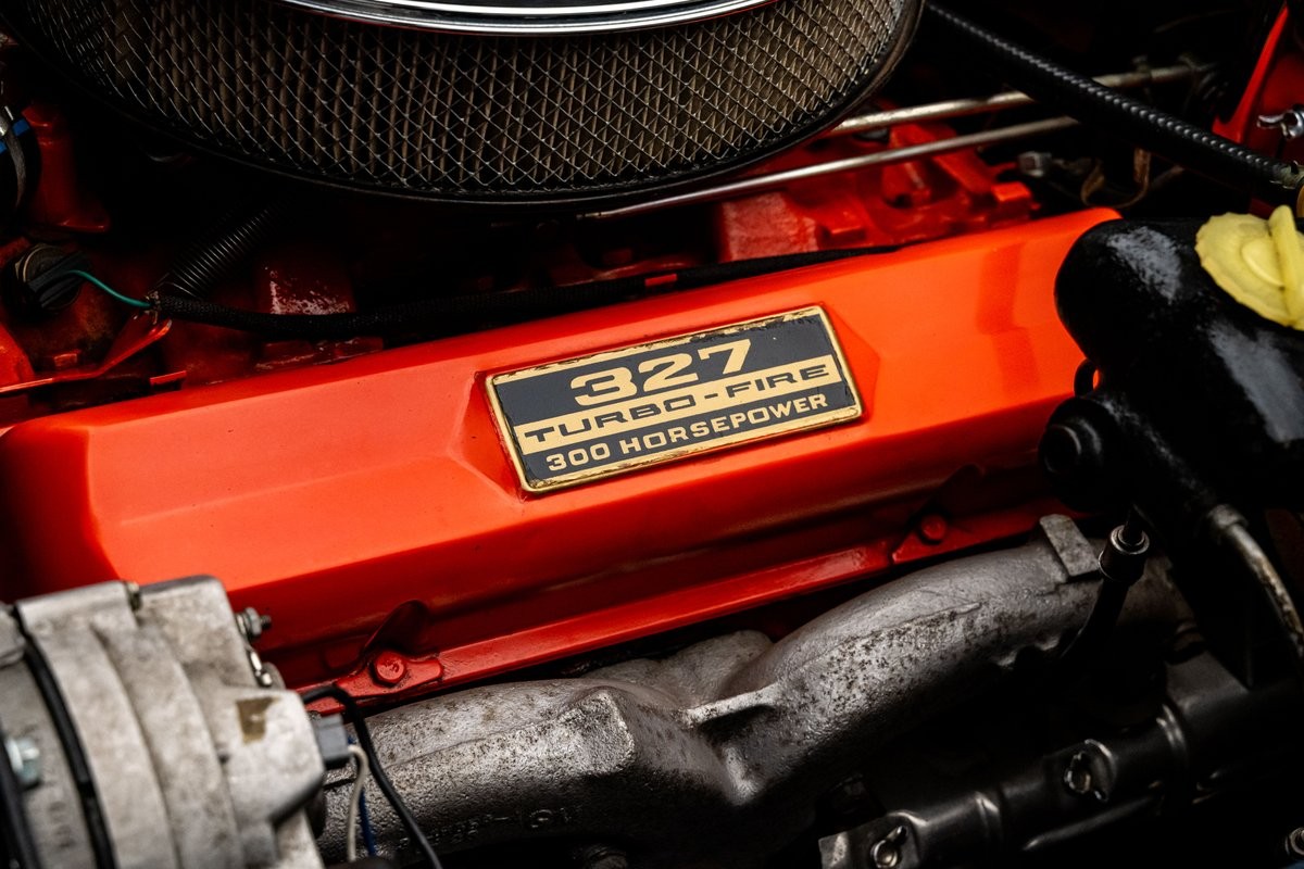 Chevrolet-Corvette-1966-Coupe-33