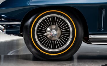 Chevrolet-Corvette-1966-Coupe-38