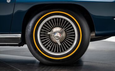 Chevrolet-Corvette-1966-Coupe-39