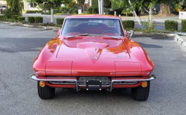 Chevrolet-Corvette-1966-Coupe-6
