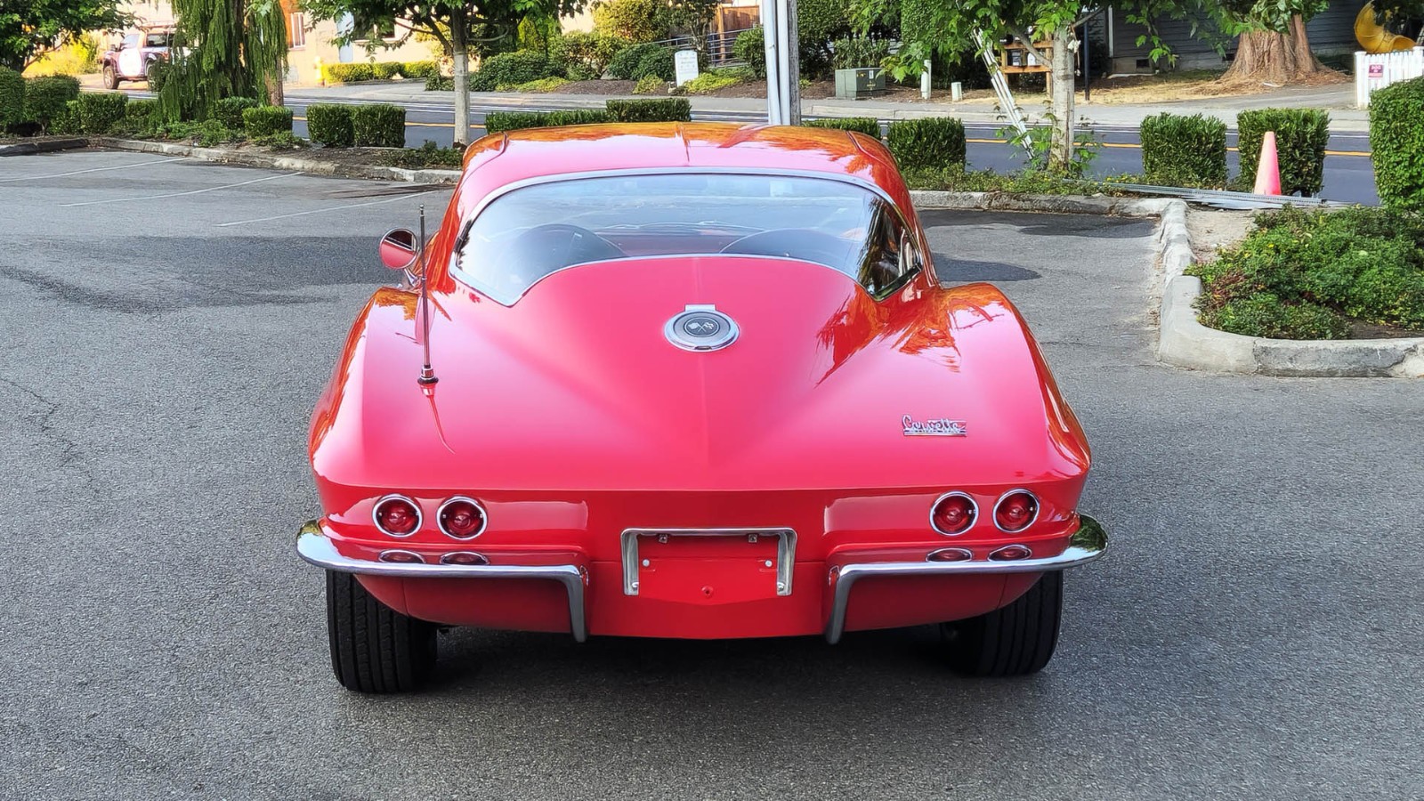 Chevrolet-Corvette-1966-Coupe-7