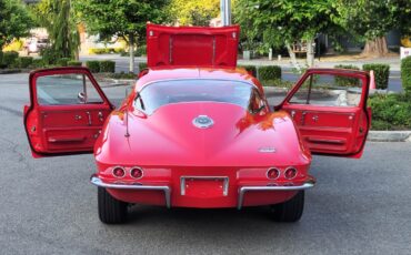 Chevrolet-Corvette-1966-Coupe-8