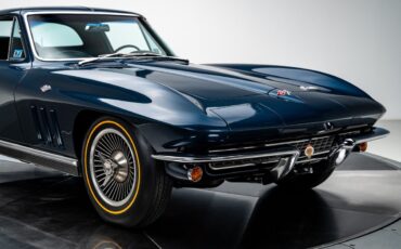 Chevrolet-Corvette-1966-Coupe-9